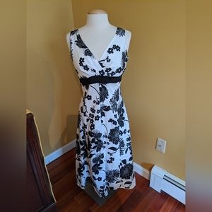 Black and White Flower Print Dress